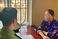 Bị thao túng tâm lý qua điện thoại, người phụ nữ may mắn được công an xã chặn giao dịch 79 triệu