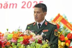 Thủ tướng điều động, bổ nhiệm, phê chuẩn nhân sự