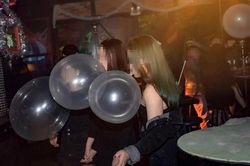 Chính phủ đề xuất cấm kinh doanh 'khí cười' ngoài mục đích y tế