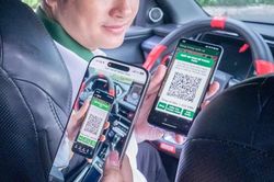 Taxi k&ecirc;u kh&oacute; v&igrave; phải xuất h&oacute;a đơn từng chuyến, Bộ T&agrave;i ch&iacute;nh n&oacute;i g&igrave;?