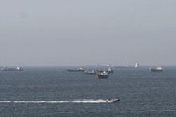 Tàu LNG của Hy Lạp gặp sự cố tại Hormuz, rủi ro hàng hải chưa 'hạ nhiệt'