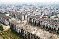 Ký túc xá 860 tỷ ở Ninh Bình: 17 năm dang dở, 4 tòa nhà bỏ hoang