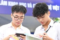 Sẽ cộng điểm 3 môn thi tốt nghiệp THPT để chọn 30% sinh viên nhận học bổng STEM