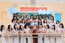 20 năm về trường xưa lớp cũ: Trút bỏ áo cơm, ta lại là những học trò tuổi 18