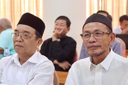 Nhiều kiến nghị ho&agrave;n thiện quy định về hoạt động t&ocirc;n gi&aacute;o tr&ecirc;n kh&ocirc;ng gian mạng