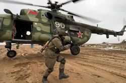 Belarus th&agrave;nh lập lữ đo&agrave;n đặc nhiệm mới đồn tr&uacute; gần bi&ecirc;n giới Ukraine