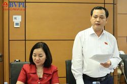 Viện trưởng VKSND TP HCM L&ecirc; Văn Đ&ocirc;ng g&oacute;p &yacute; ho&agrave;n thiện Luật Hải quan