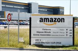 Amazon sẽ hoàn trả một phần tiền hoàn thuế quan cho khách hàng