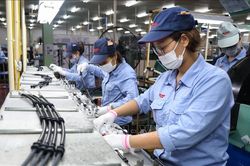 Kinh tế 7 tháng duy trì đà tăng trưởng tích cực