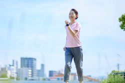 'Đi bộ kiểu Nhật' gây sốt nhờ lợi ích vượt trội