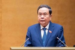 Chủ tịch Quốc hội: Hạn chế thấp nhất việc điều chỉnh chủ trương đầu tư, tăng vốn dự &aacute;n