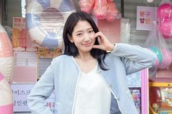 Hé lộ gây tò mò của Park Shin Hye khi mang thai lần 2