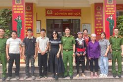 Người con gái thất lạc từ năm 8 tuổi đoàn tụ cùng gia đình sau 48 năm