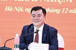 Thủ tướng bổ nhiệm lại Thứ trưởng Bộ Công Thương, phê chuẩn Chủ tịch UBND 2 tỉnh