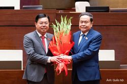 &Ocirc;ng Nguyễn Tiến Hải giữ chức Bộ trưởng Bộ Nội vụ
