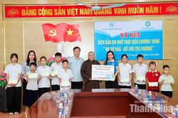 Chia sẻ yêu thương, gắn kết tình người