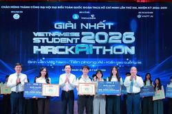 Nữ sinh B&aacute;ch khoa Đ&agrave; Nẵng gi&agrave;nh giải Nhất cuộc thi AI to&agrave;n quốc