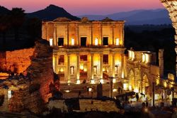 Ephesus: Thành phố cổ La Mã rộng gấp 10 lần Disneyland