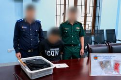 Bắt giữ đối tượng mang nhiều chất nghi ma túy nhập cảnh từ Lào vào Việt Nam