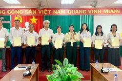 Đảng ủy UBND tỉnh công bố Quyết định thành lập các Đảng bộ trực thuộc