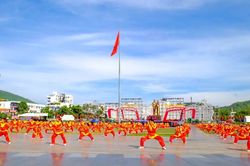 Gia Lai: Hàng trăm võ sinh đồng diễn võ cổ truyền tại Quảng trường Nguyễn Tất Thành