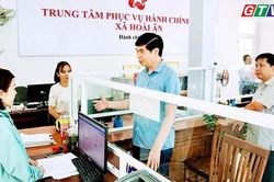 To&agrave;n cảnh Gia Lai 24h: Đ&aacute;nh gi&aacute; c&aacute;n bộ cấp x&atilde; bằng KPI v&agrave; sự h&agrave;i l&ograve;ng của người d&acirc;n
