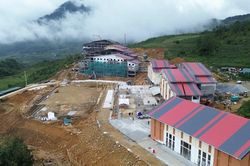 Những ngôi trường nội trú liên cấp biên giới đang dần hiện hữu