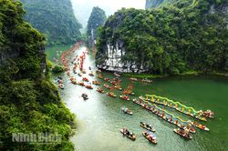 Đồng bằng s&ocirc;ng Hồng - H&agrave;nh tr&igrave;nh kh&aacute;m ph&aacute; 'c&aacute;i n&ocirc;i' văn minh Việt Nam