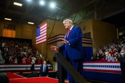 Ông Trump tiết lộ thời điểm Mỹ đàm phán với Iran