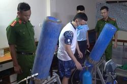 Đề xuất cấm kinh doanh bóng cười