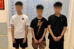 Lực lượng 141 thu giữ nhiều hung khí tự chế