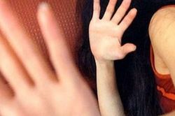 Ph&aacute;t hiện người phụ nữ khỏa th&acirc;n c&oacute; nhiều vết thương bị c&ograve;ng tay ở ban c&ocirc;ng: Sự thật ph&iacute;a sau r&ugrave;ng m&igrave;nh