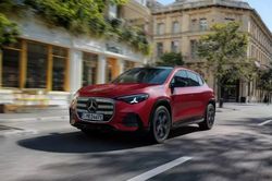 Mercedes-Benz GLA 2027 ra mắt với 3 phiên bản thuần điện