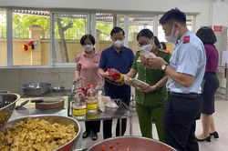 Kiến nghị tăng mức phạt vi phạm an toàn thực phẩm lên 2 tỷ đồng