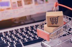 Hoàn thiện cơ chế quản lý hoạt động kinh doanh hàng miễn thuế
