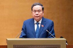 Chủ tịch Quốc hội: Ch&iacute;nh s&aacute;ch, ph&aacute;p luật phải đi trước, mở đường cho ph&aacute;t triển