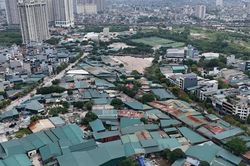 Chủ tịch Hà Nội yêu cầu kiểm tra thông tin hàng trăm nhà xưởng xây trái phép trên đất nông nghiệp
