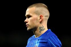 Mudryk c&oacute; thể rời Chelsea sau &aacute;n cấm thi đấu