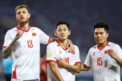 Indonesia tỉnh mộng trước Việt Nam