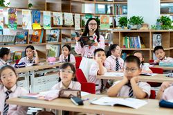 Bộ Y tế khuyến khích trẻ đọc sách, vận động, giảm tiếp xúc màn hình