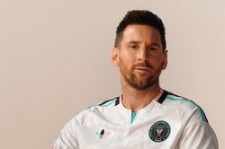 Inter Miami cài chi tiết đặc biệt lên áo đấu của Messi