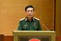 Thể chế hóa chủ trương, đường lối của Đảng về bảo vệ Tổ quốc từ sớm, từ xa