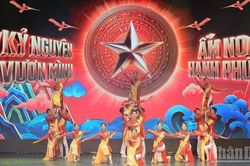 Nghệ sĩ Nhân dân Trịnh Thúy Mùi tái đắc cử Chủ tịch Hội Nghệ sĩ Sân khấu Việt Nam