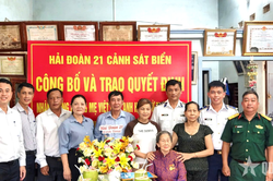Hải đoàn 21 nhận phụng dưỡng Mẹ Việt Nam anh hùng