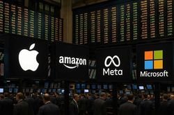 [VIDEO] Phố Wall đánh giá AI qua lợi nhuận, Big Tech phân hóa rõ rệt