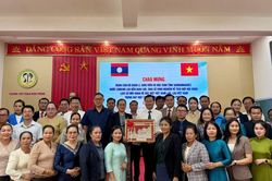Quảng Trị - Savannakhet hợp tác giáo dục, vun đắp tình hữu nghị Việt - Lào
