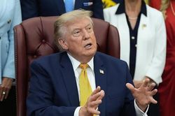 Tổng thống Trump ra 'tối hậu thư' với Iran, Nhà Trắng 'mặc cả' điều gì trước tiên?