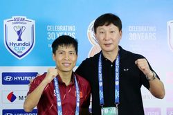 HLV Kim Sang-sik muốn 'chia tay' áo sơ mi trắng sau đại thắng Indonesia