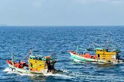 Hai ngư d&acirc;n rơi xuống biển ở Ph&uacute; Quốc, đ&atilde; t&igrave;m được một thi thể