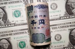 Vì sao Mỹ bất ngờ 'bắt tay' Nhật cứu đồng yên?
